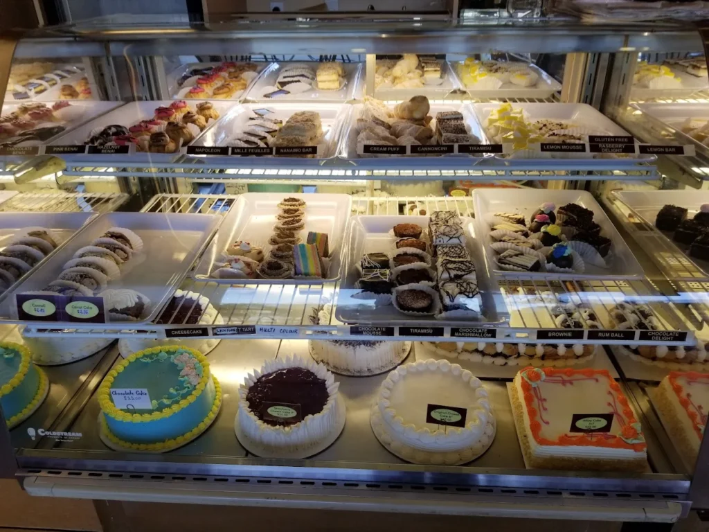 venetos cakes and pastries